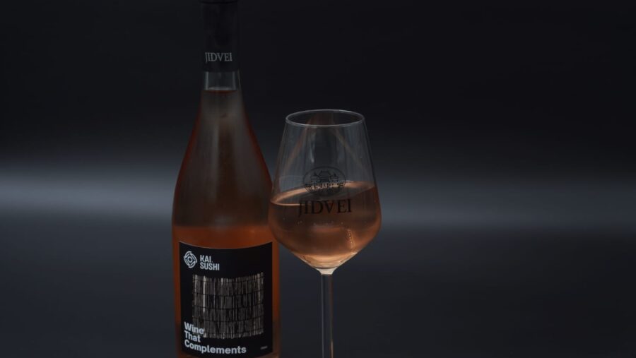 Vinul Casei roze (Jidvei Iluziv) pahar 180 ml