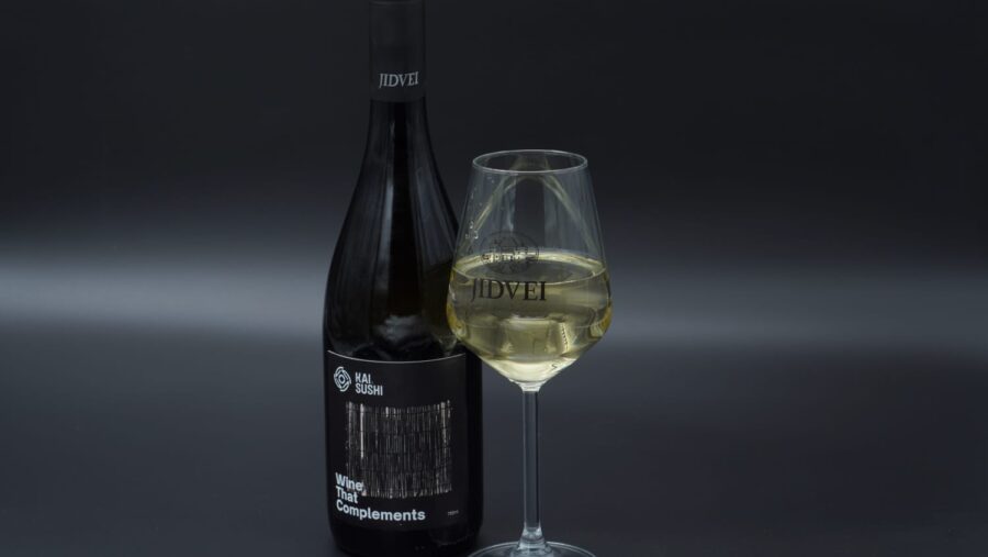 Vinul Casei Alb (Jidvei Iluziv) pahar 180 ml