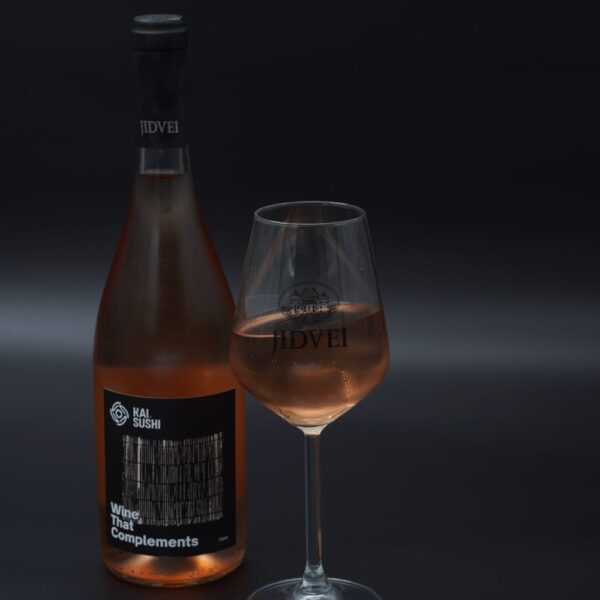 Vinul Casei roze (Jidvei Iluziv) pahar 180 ml